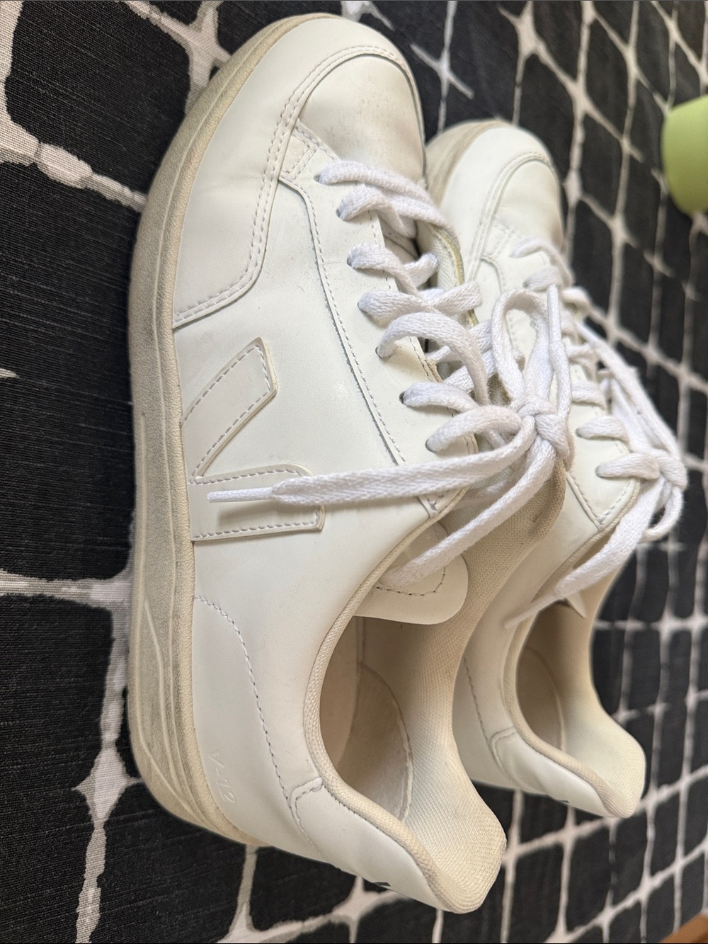 White Leather Sneakers - Vega